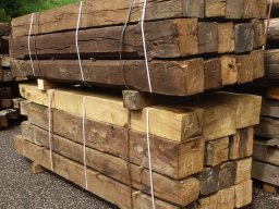 Altholzbalken Eiche - handgehackt oder verwittert