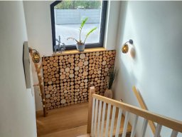 Holzpaneele mit Birkenscheiben