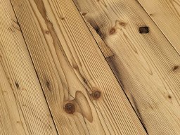 Altholzdielen Mittelware - 2. Patina - "wenig Wurm"