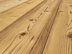 Altholzdielen Mittelware - 2. Patina - "wenig Wurm"