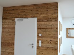 Altholzbretter original gehackte Oberfläche