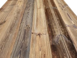 Sonnenverbrannt Braun besäumt