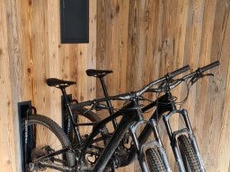 Sonnenverbrannt Braun