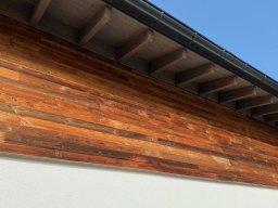 Sonnenverbrannt Braun